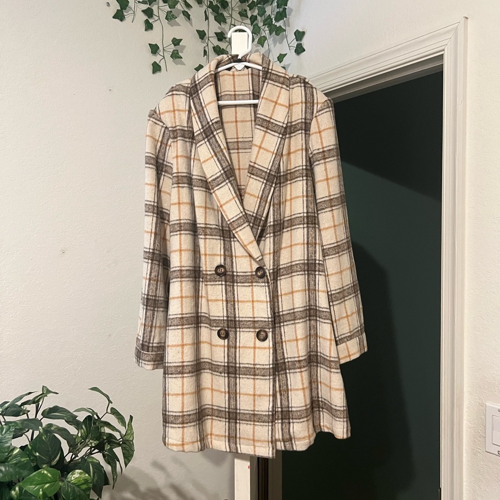 Tan Plaid Coat/ blazer